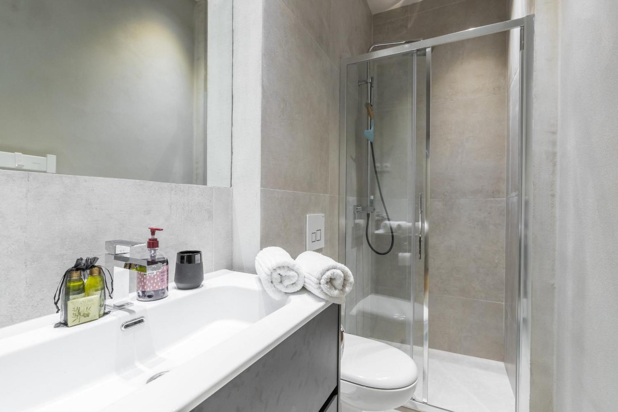 Refined & Cozy 1 Bedroom Downtown 니스 외부 사진